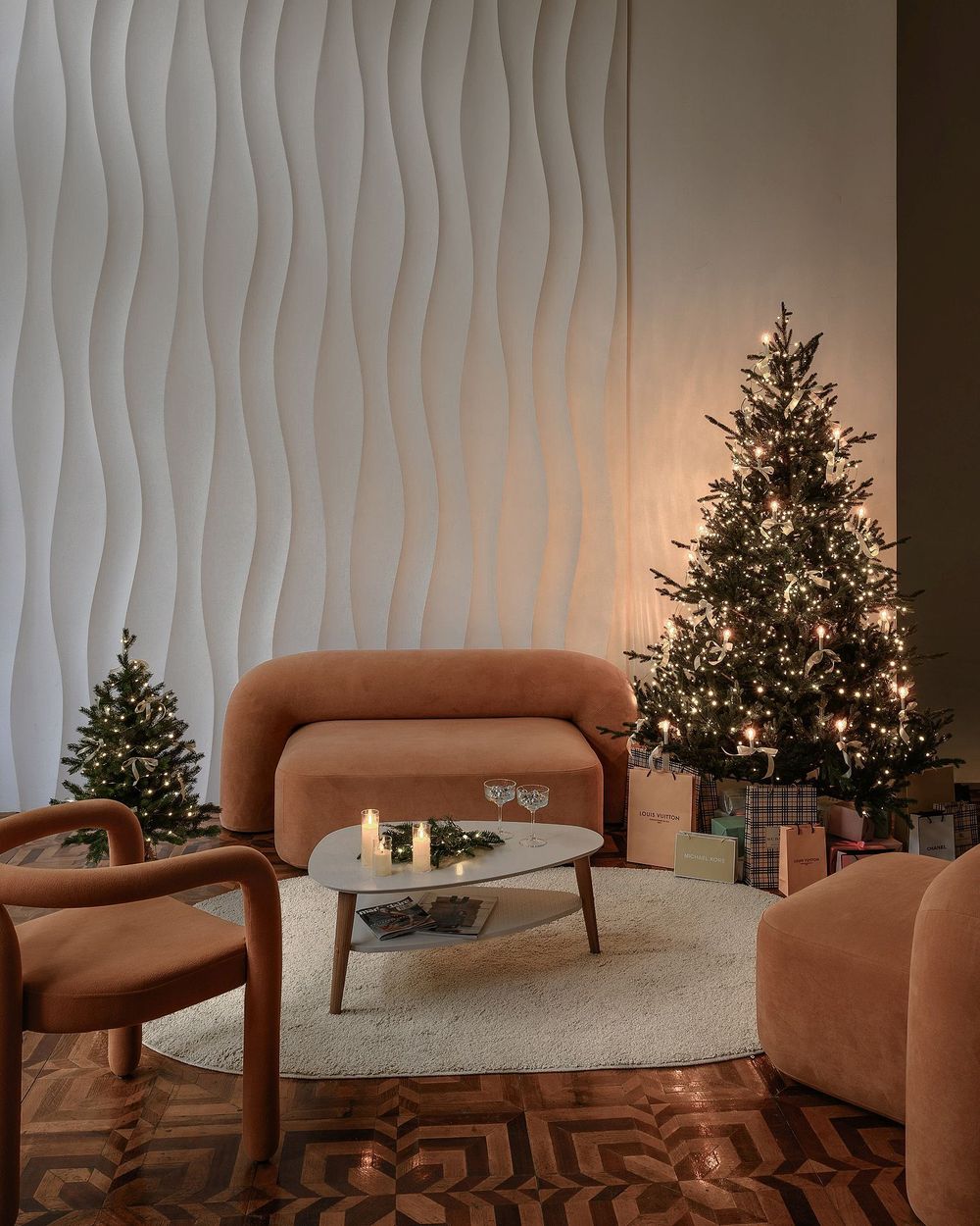 Ель искусственная «Царевна леса» (Литая хвоя) 210 см / 2,1 м