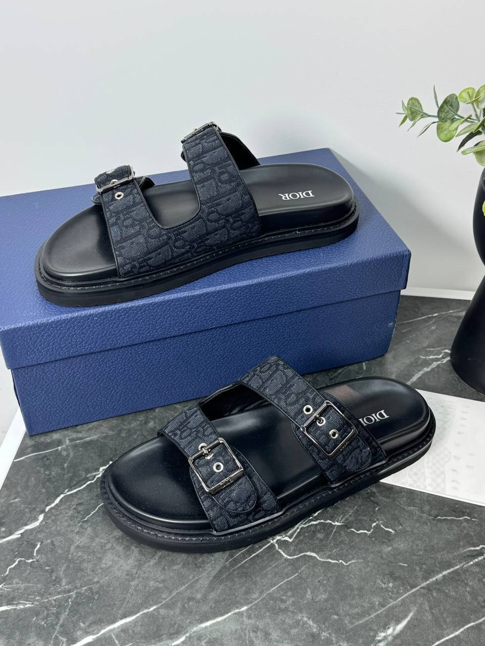 Шлепанцы Christian Dior