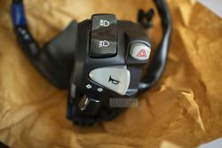 35200-KZZ-901 (35200-KZZ-931) SWITCH ASSY., WINKER. Honda CRF250L-M (2012-2016)