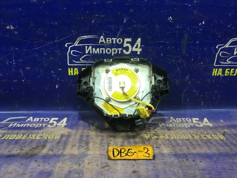 Подушка безопасности водительская Honda INTEGRA 2000