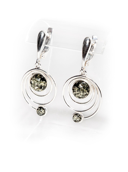 Серьги с натуральным янтарем зеленого цвета "Солнечная система"