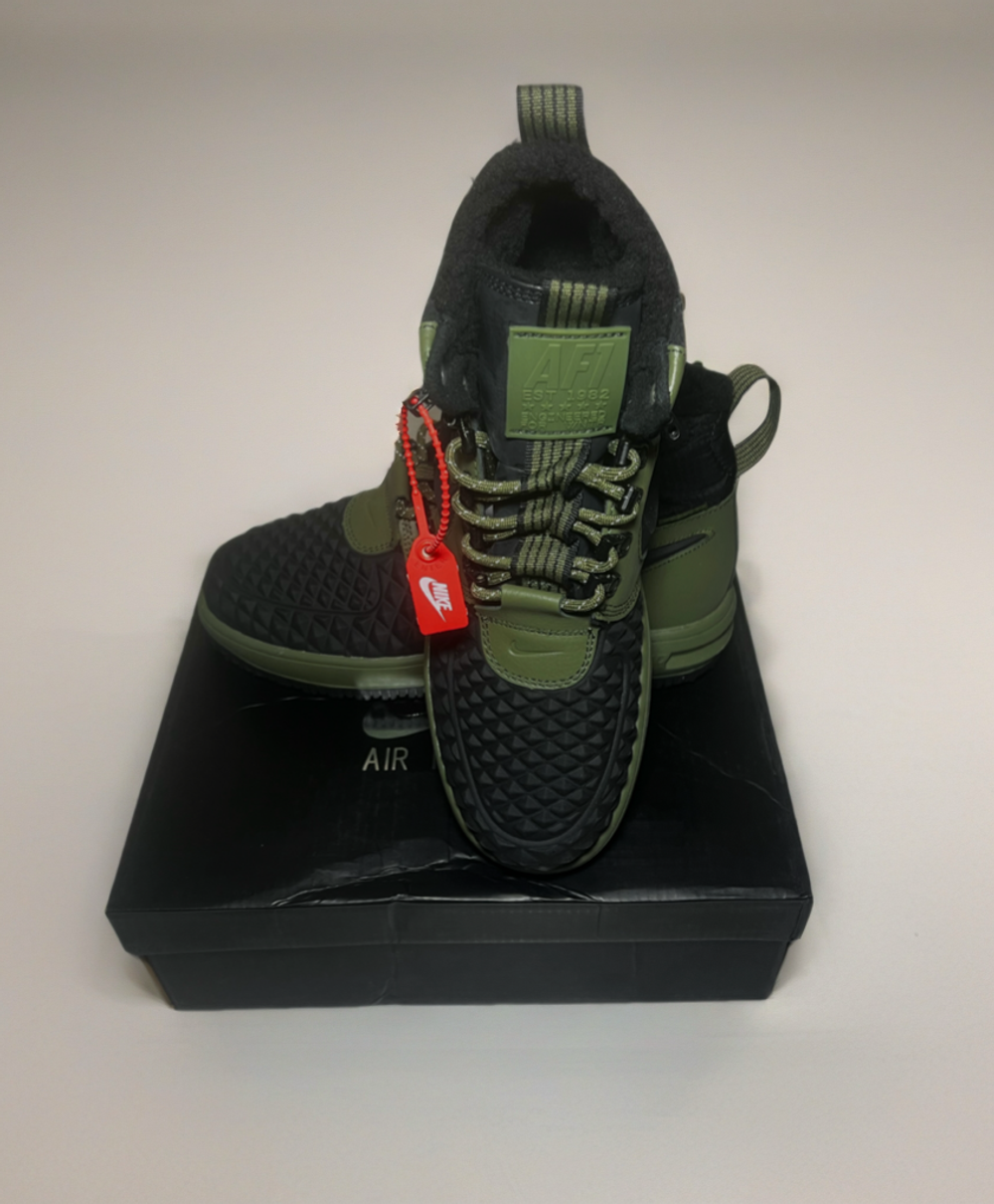 Кроссовки Nike Lunar Force 1