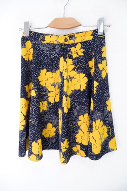 Юбка с желтыми цветами 42 размер