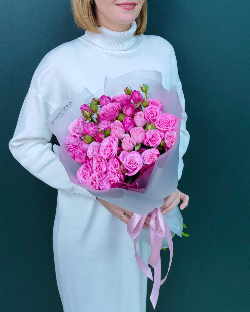 Кустовая пионовидная роза Леди Бомбастик,9 шт(00423)