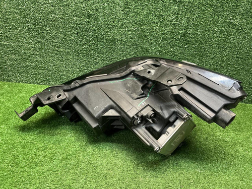 Фара правая Mazda 3 BP (2018-н.в.) LED