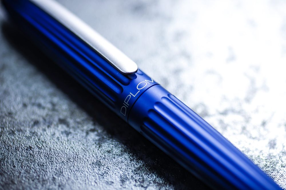 Перьевая ручка Diplomat Aero blue F (D40306023) 9