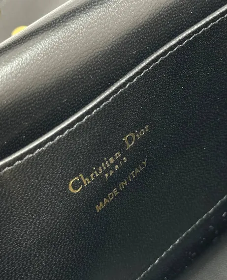 Сумка с клапаном Miss Dior черный