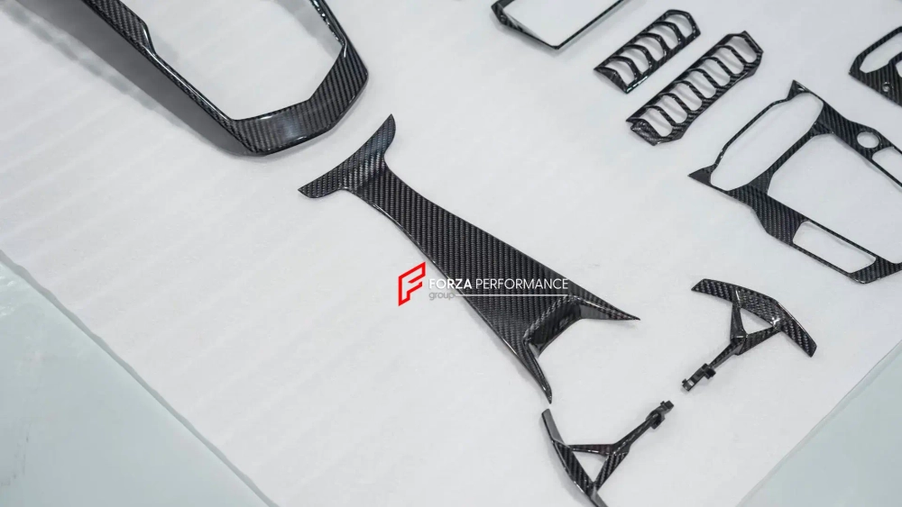 Карбоновый интерьерный комплект для Lamborghini Urus 2018+ Ламборгини Урус