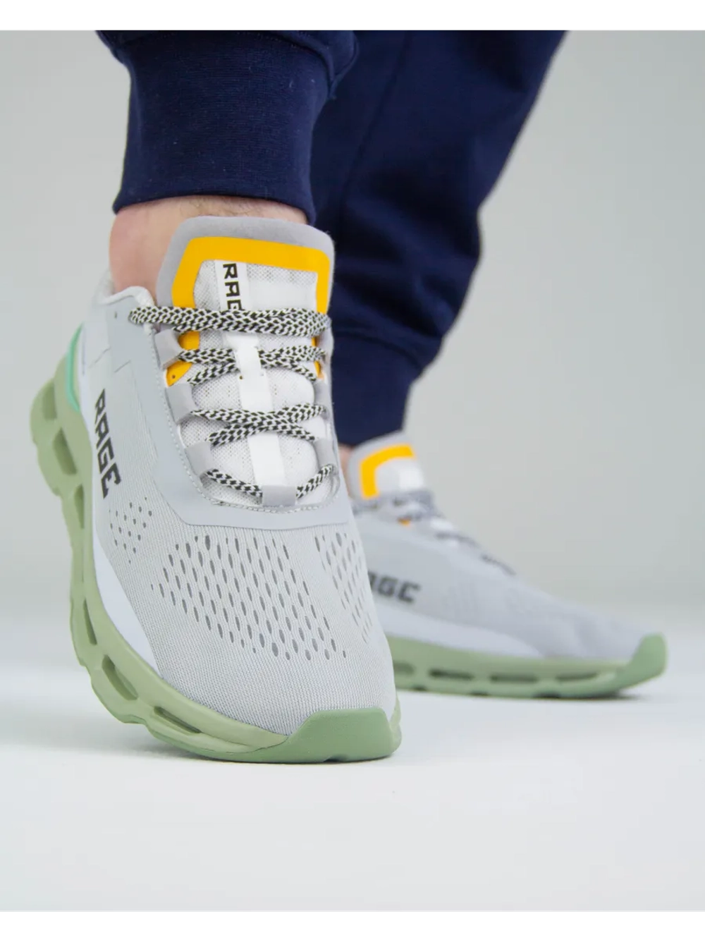 Беговые кроссовки с поддержкой стопы и двойной амортизацией