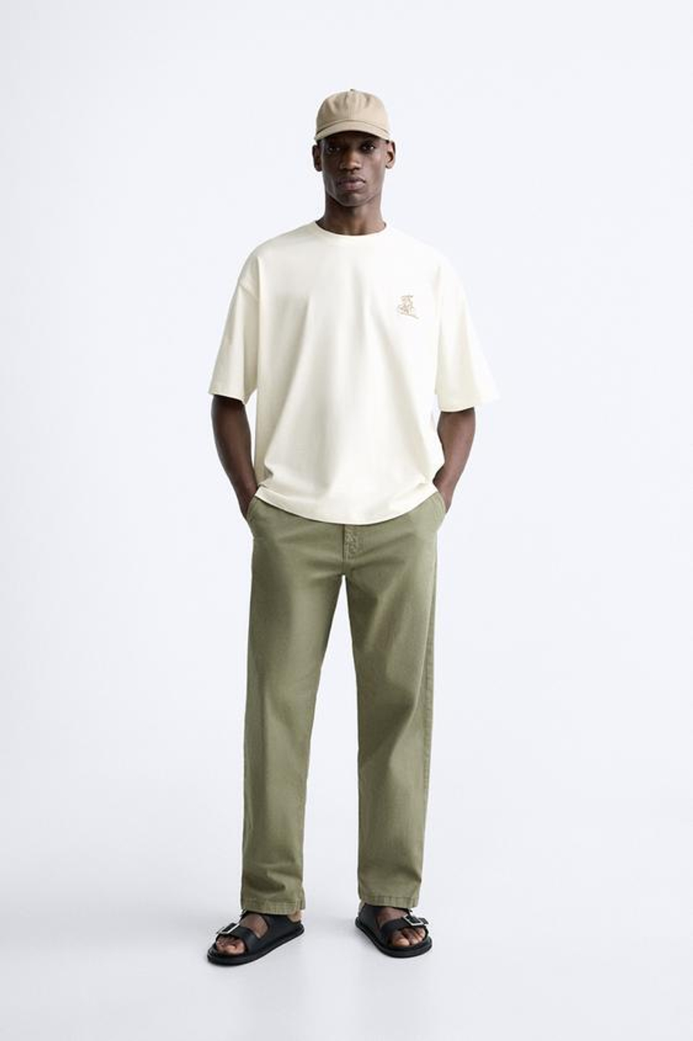 ZARA ФУТБОЛКА С КОНТРАСТНОЙ ВЫШИВКОЙ, ЖЕЛТОВАТО-БЕЛЫЙ