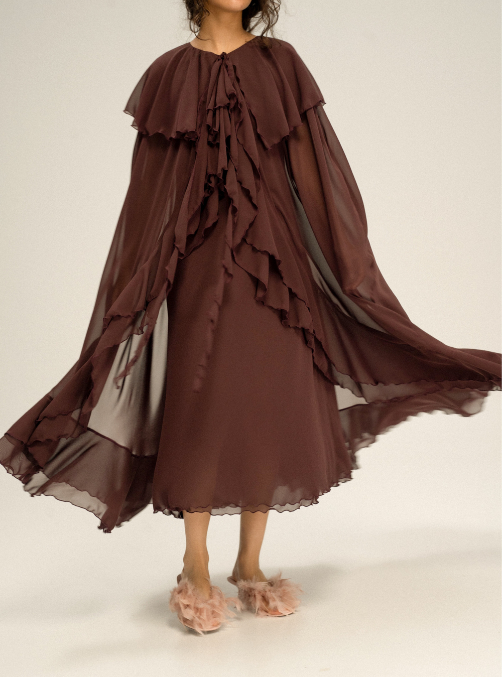 Комбинация с прозрачным кейпом