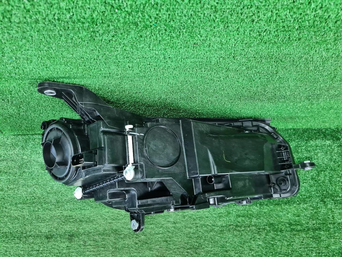 Фара левая Mercedes GLE V167 (2018-2024) LED