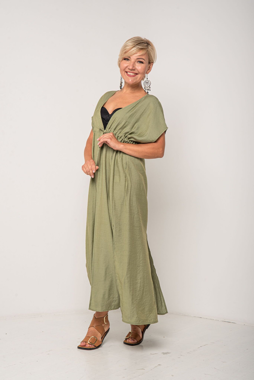 Платье длинное летнее пляжное легкое с запахом и разрезами для отдыха на море и в городе