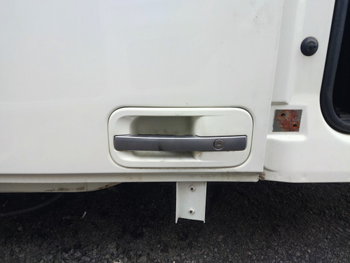 Дверь левая в сборе 2018г.