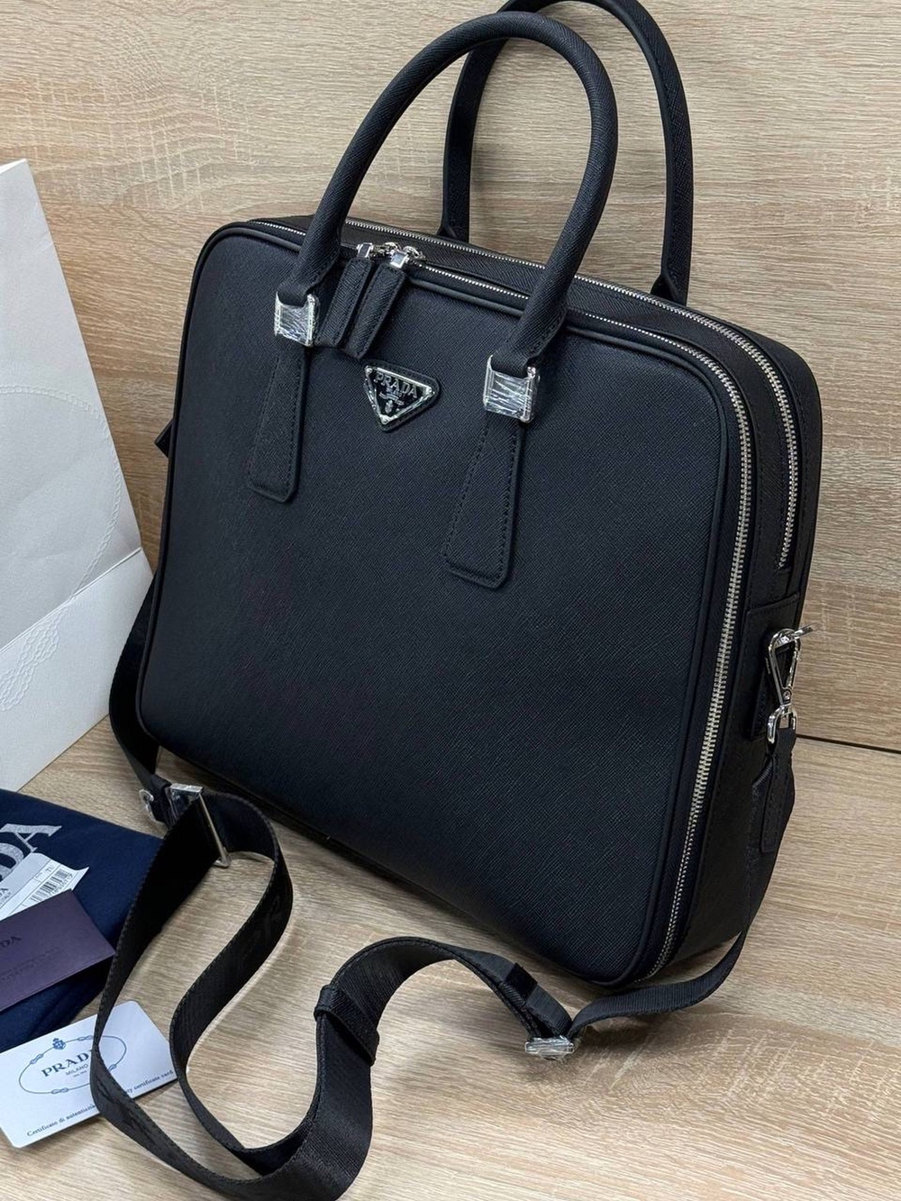 Портфель Prada