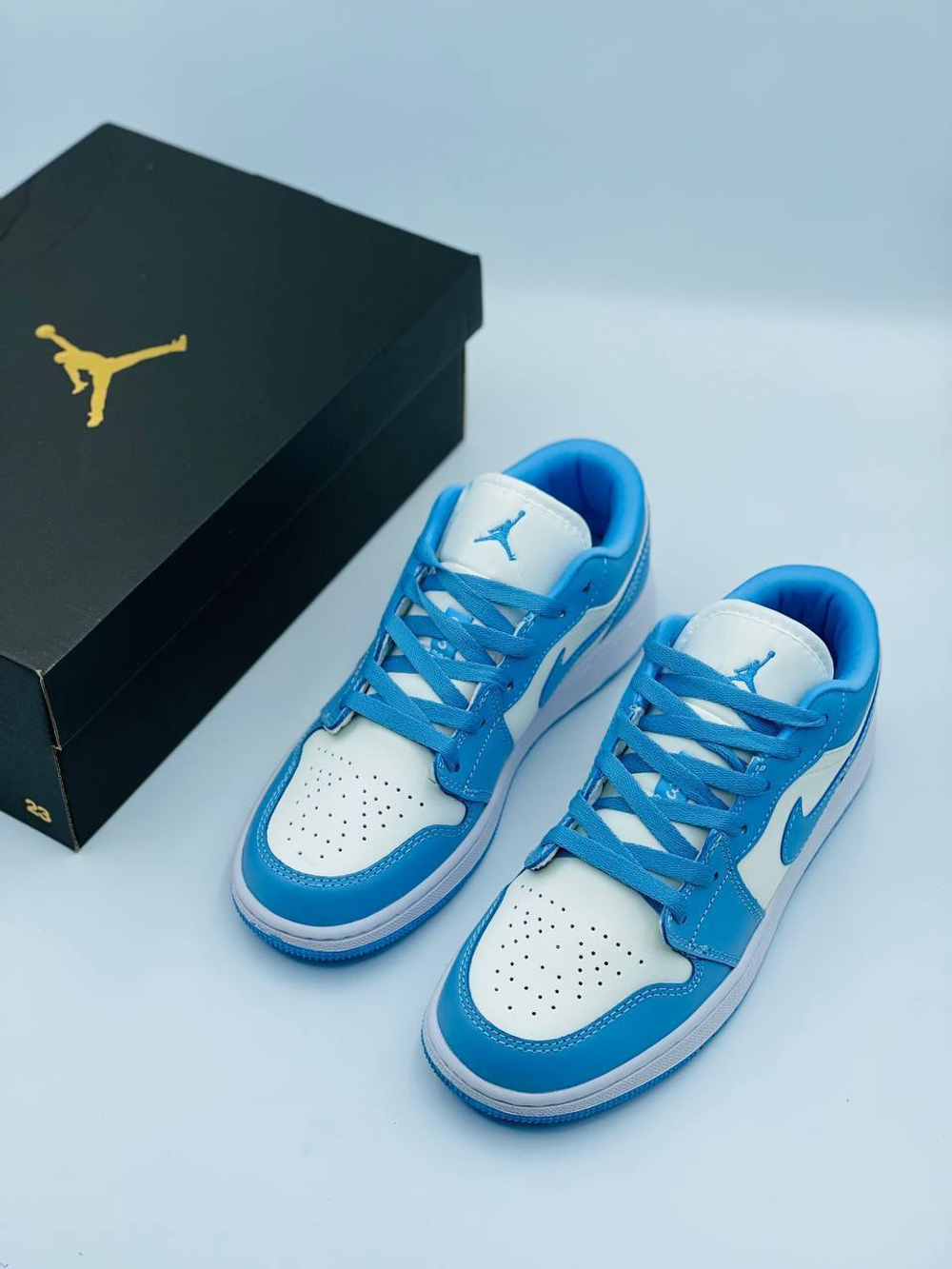 Кроссовки Nike Air Jordan 1 Low UNC Sneakers Blue