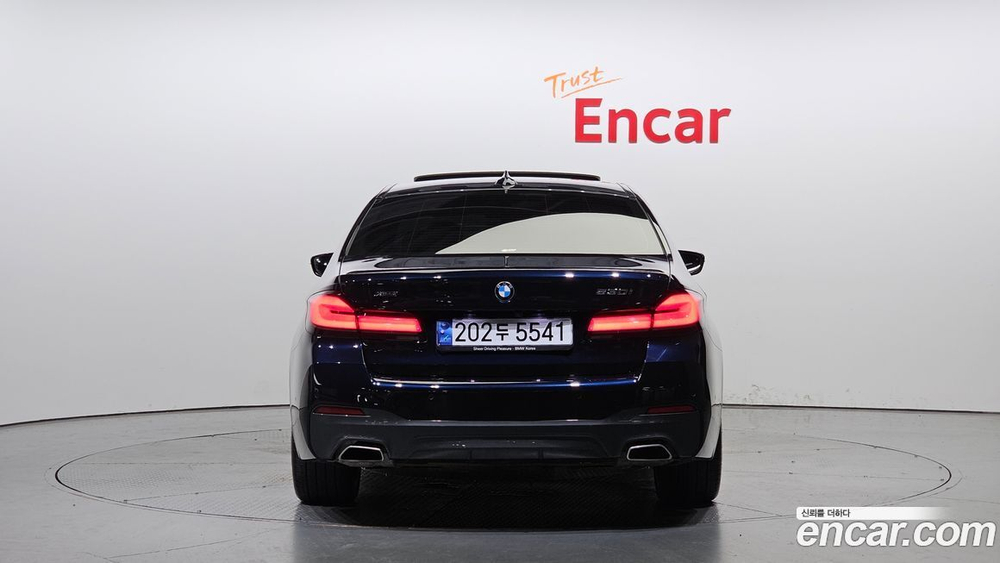 BMW 5 Series (G30) 530i xDrive M Sports (08.2021)