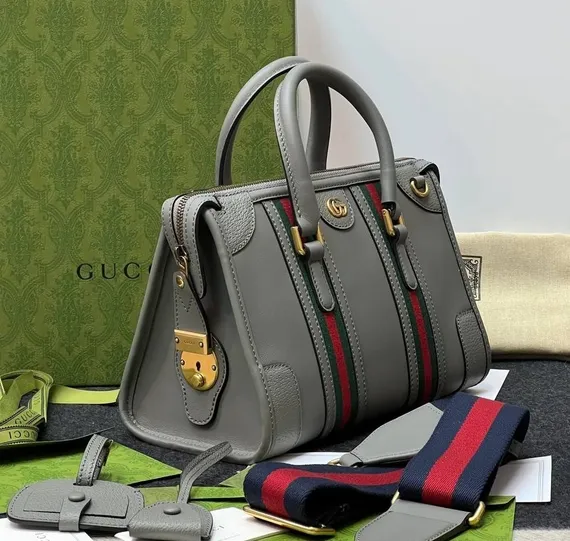Сумочка Gucci Bauletto маленького размера серый