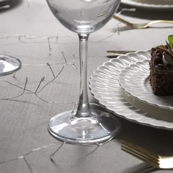 Гирлянда нить-роса 5 м., IP20, серебристая нить, 100 тёплых белых LED, 2 режима, AAх3, Luazon Lighting (5198382)