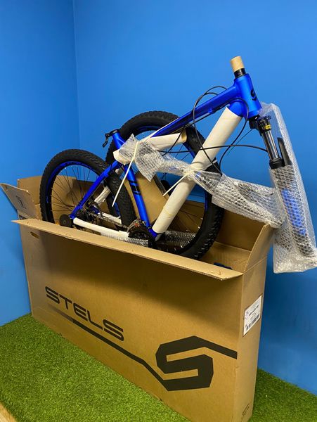 Сборка нового велосипеда из коробки