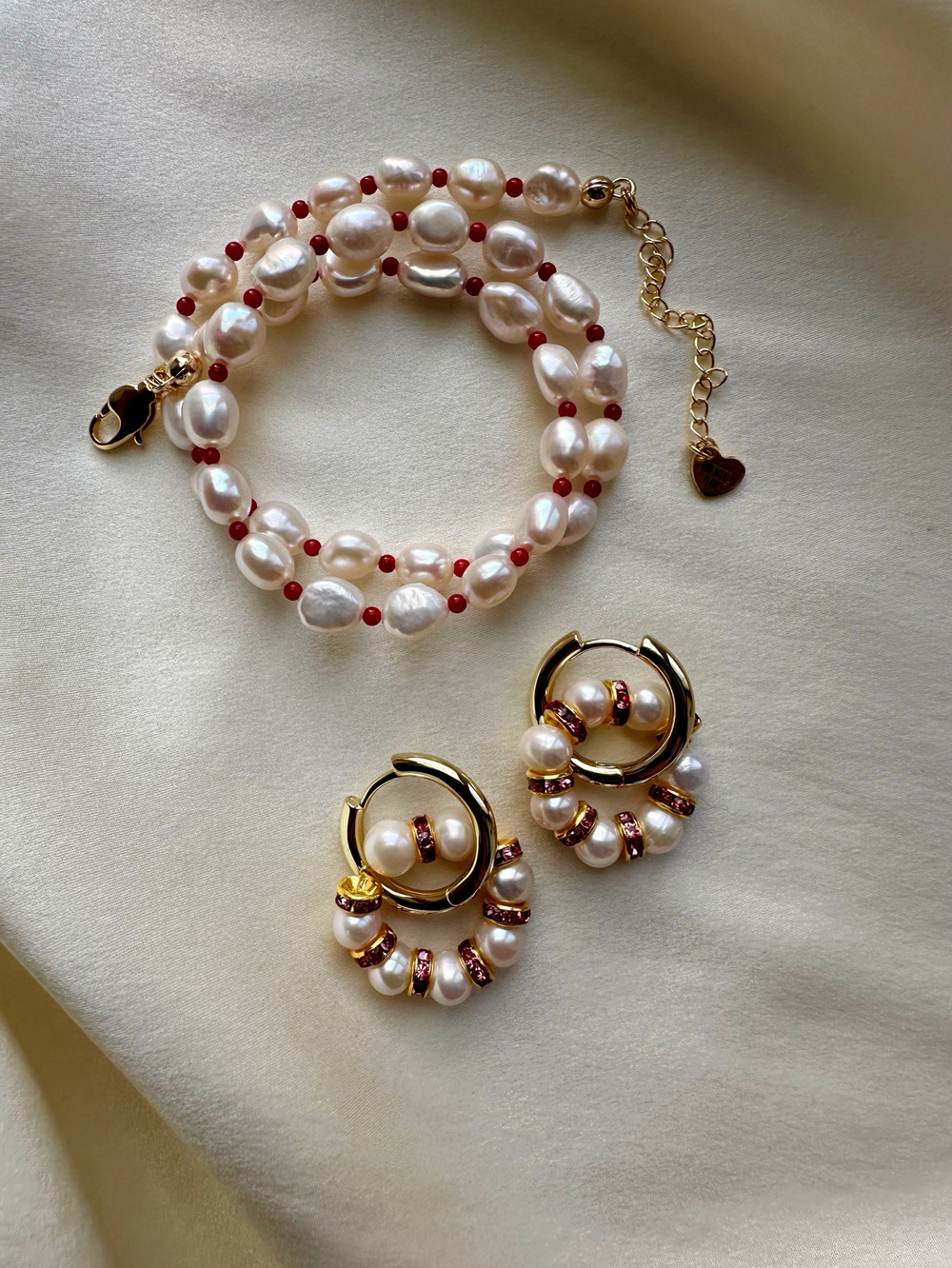 Ожерелье Черри из жемчуга и коралла