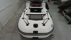 Лодка ПВХ COMPAS 400