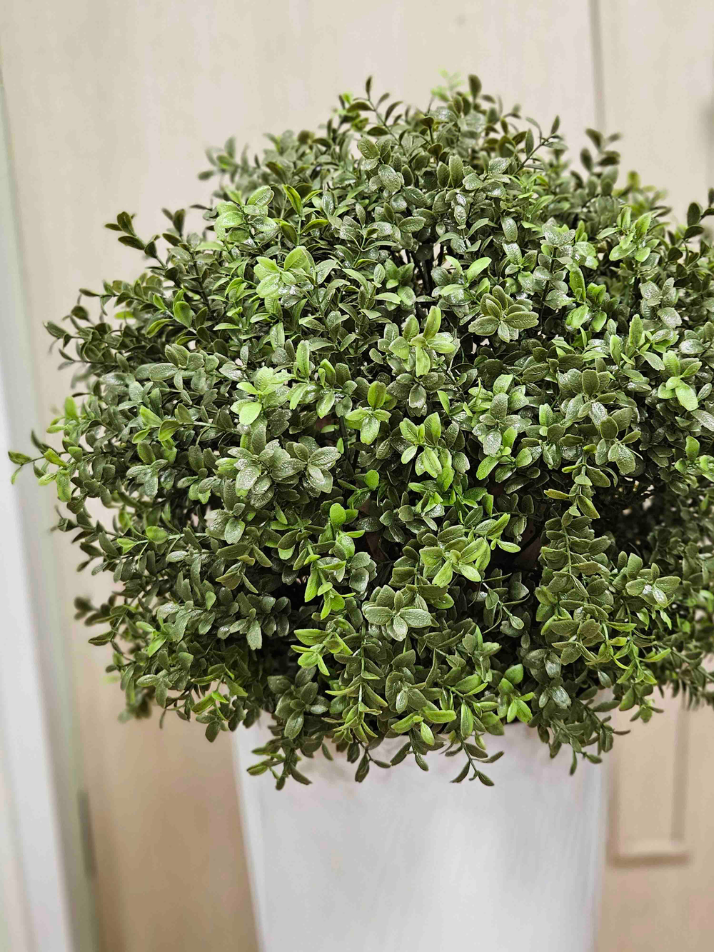 Шар Самшит искусственный 50см на стволе