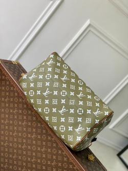 Louis Vuitton Speedy P9 Bandouliere 40