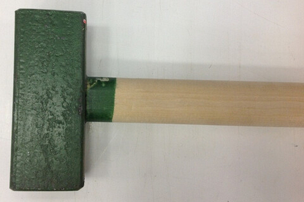 Кувалда с деревянной рукаяткой, фрезированная сталь "АРЕФИНО" 8кг (1/1)