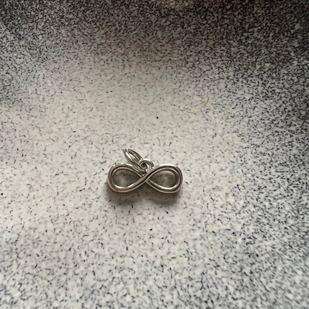 Подвеска бесконечность. Фурнитура для изготовления украшений и аксессуаров.