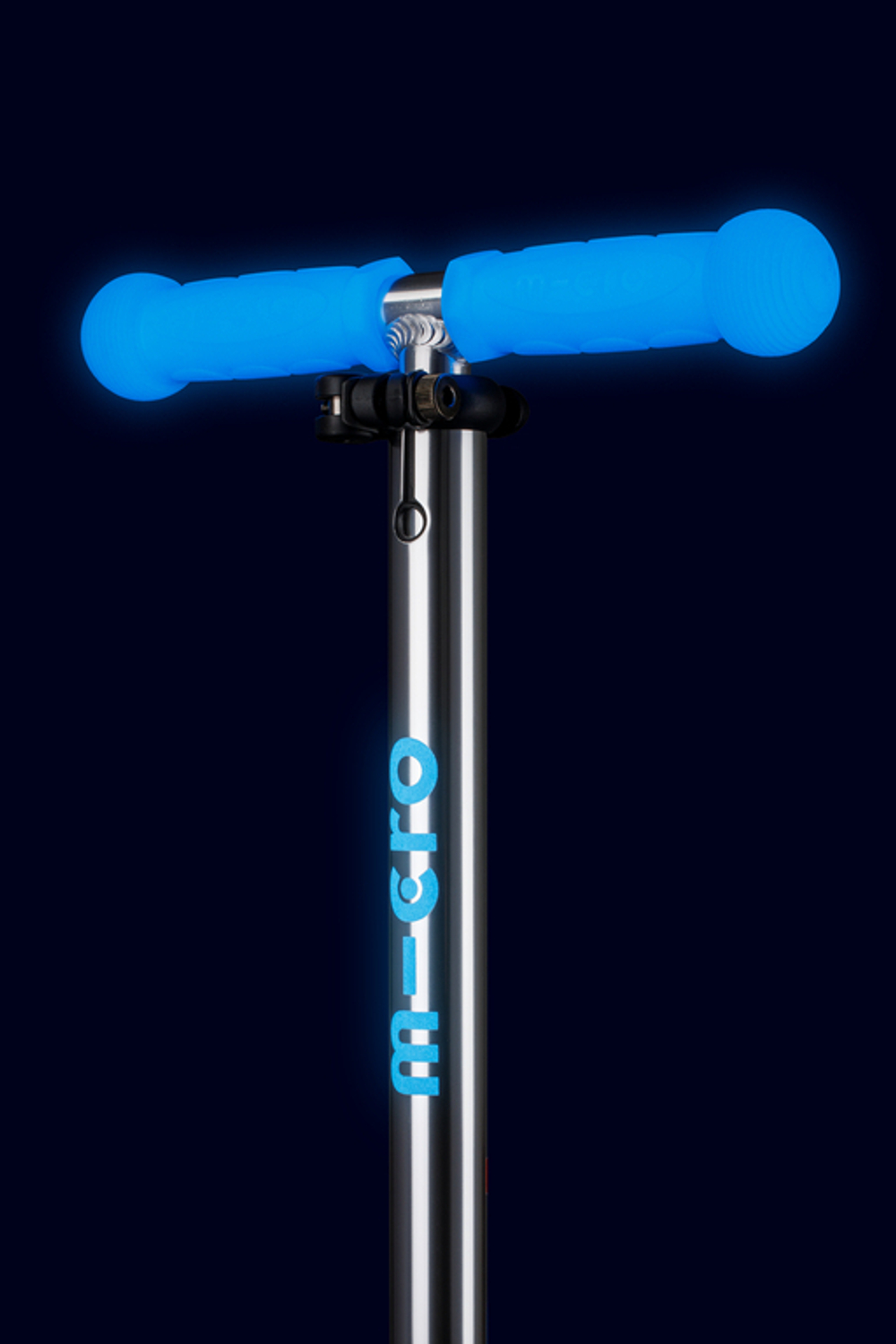 Самокат Mini Micro Deluxe Glow (светящийся) LED арктический синий