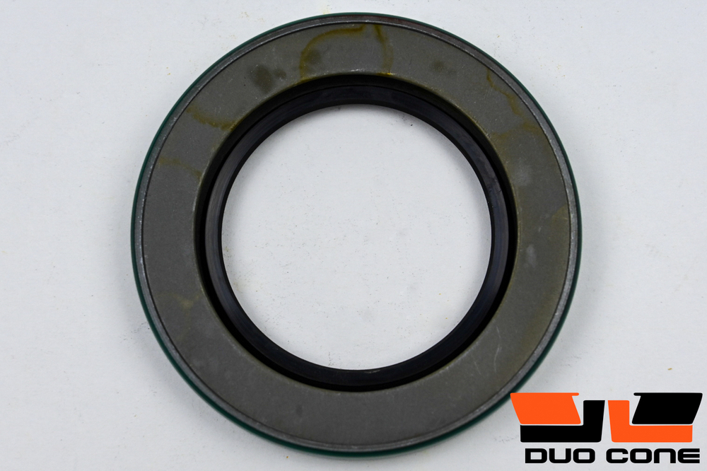 Армированная манжета (Сальник) John Deere Oil Seal AH89023