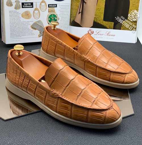 Лоферы Loro Piana из кожи крокодила