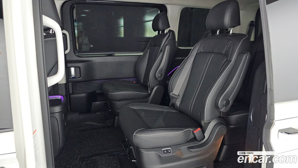 Hyundai Staria Lounge 9-и местный (01.2022)