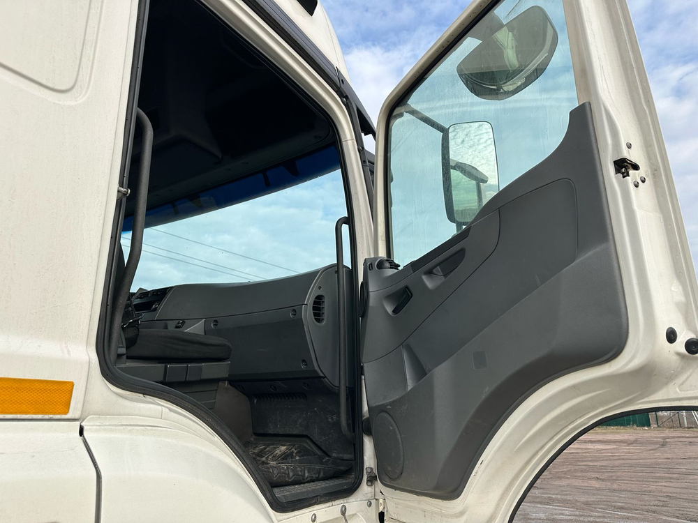 КамАЗ 5490 4x2 Седельный тягач 5490-S5 (Дизельный, 12,0 л, 401 л.с., АТ)