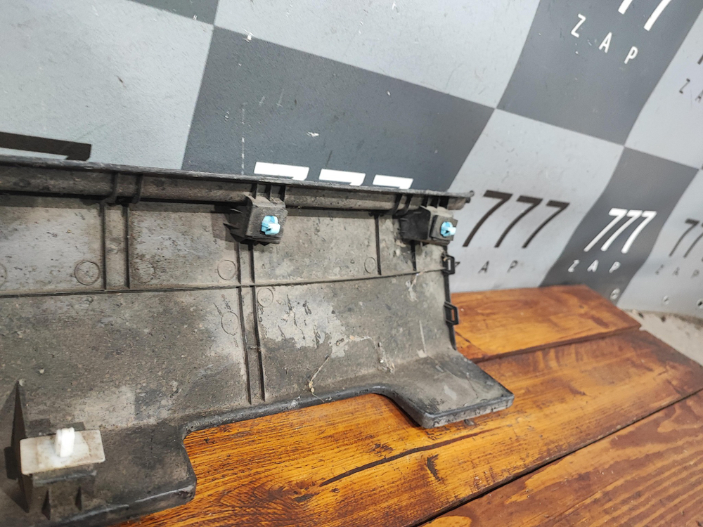 Накладка порога правого Kia Seltos 19-22 Б/У Оригинал 87754q5000