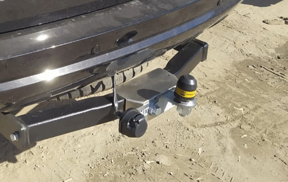 Фаркоп с нержавеющей накладкой Motodor для Great Wall Hover H3/H5, Haval H5(паспорт и сертификат в комплекте)(без электрики) 93106-FEN