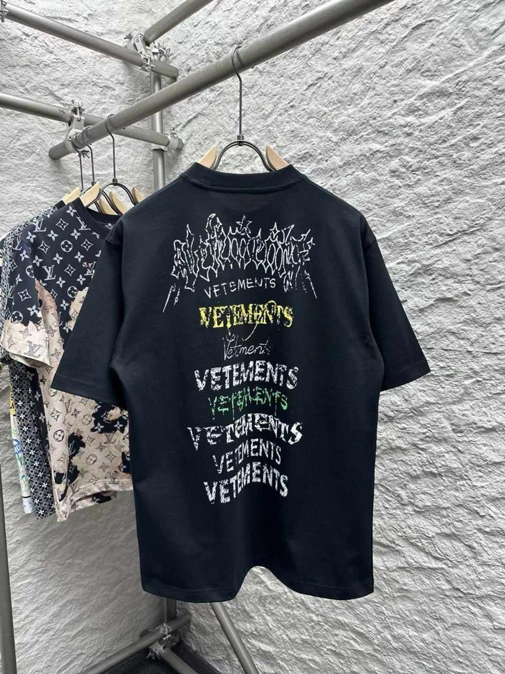 Футболка  Vetemens