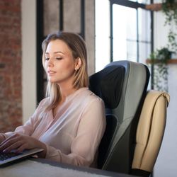 GESS Body Care PLUS массажная накидка