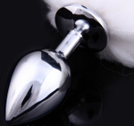 Металлическая анальная пробочка с хвостом снежный барс (Цвет: серебряный с белым)