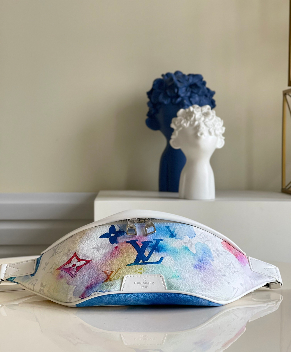 Louis Vuitton Discovery Bumbag