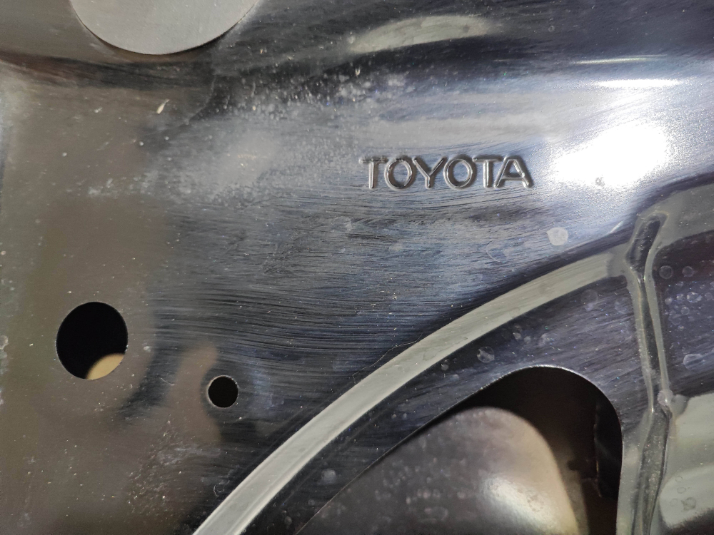 Капот Toyota Camry (XV70) 17-нв Б/У Оригинал 5330106380