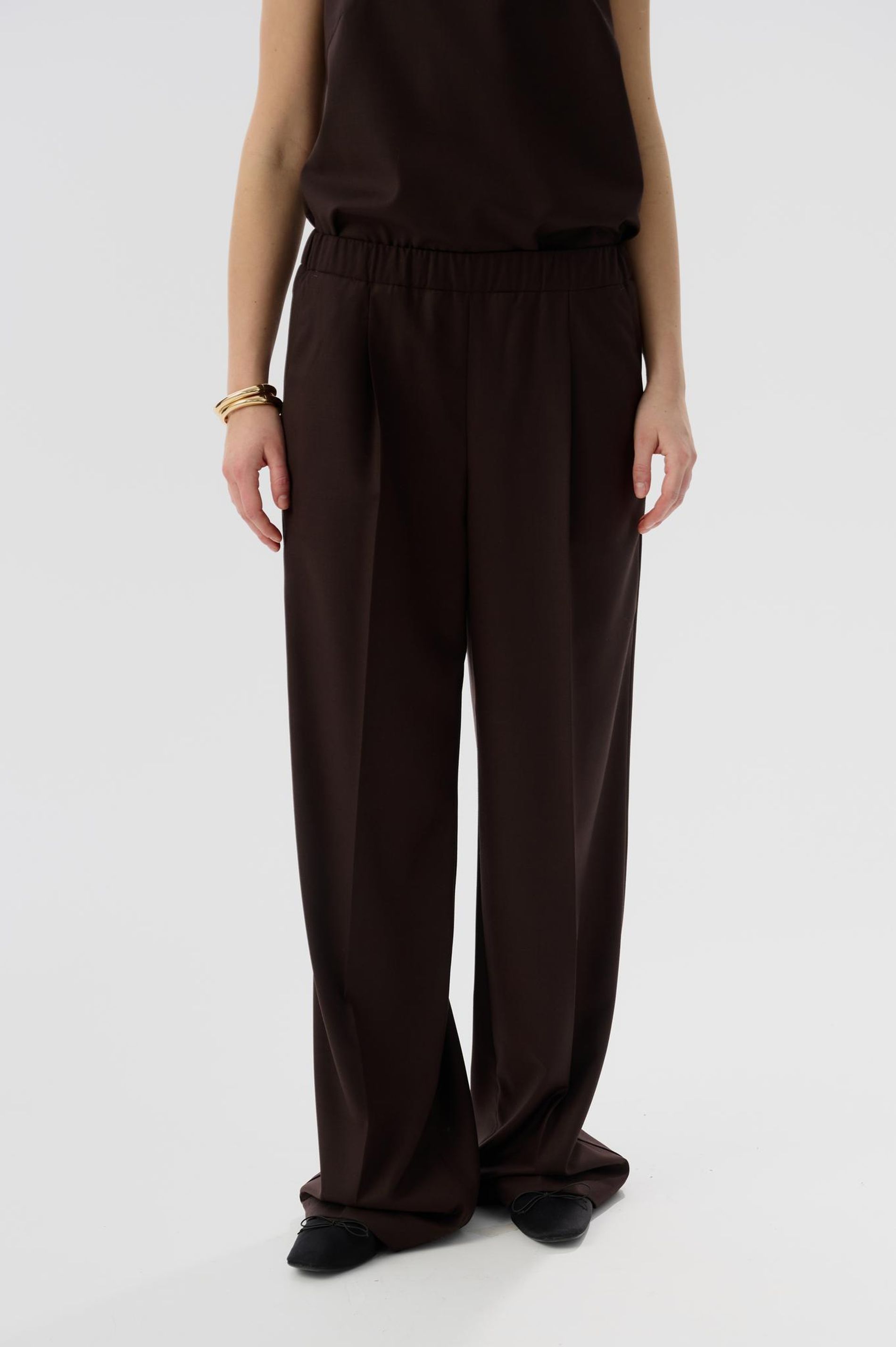 Брюки на резинке brown