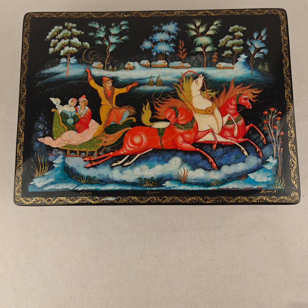 Шкатулка "Тройка" с ручной росписью Палех 30х22 см