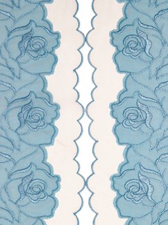 05-153 Вышивка на неэл. сетке двухслойная 20 см, Розы, голубой (левая)