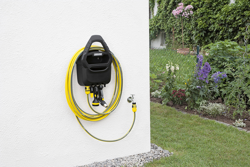 Крепление настенное для хранения шланга с ящиком