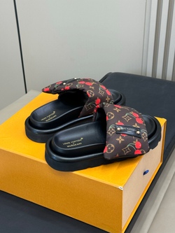 Louis Vuitton Pool Pillow Flat Comfort Mule (4 colors)