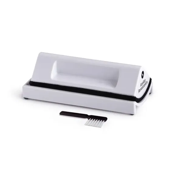 Analog Renaissance Record Velvet Brush White