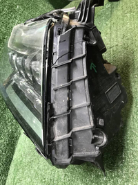 Битая Фара левая Cadillac Escalade 4 (14-20) LED