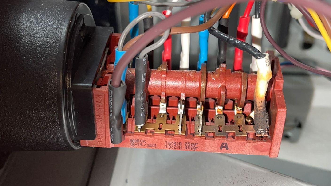 Режимы духовки не работают? Проверьте переключатель — инструкция по подбору и замене